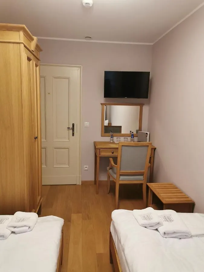 Kasztanowy Pałac Swadzim Polska